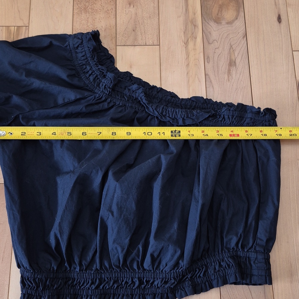 Free People Women's Size Small Dark Blue Off-Shoulder Smocked Crop Top - Picture 5 of 7